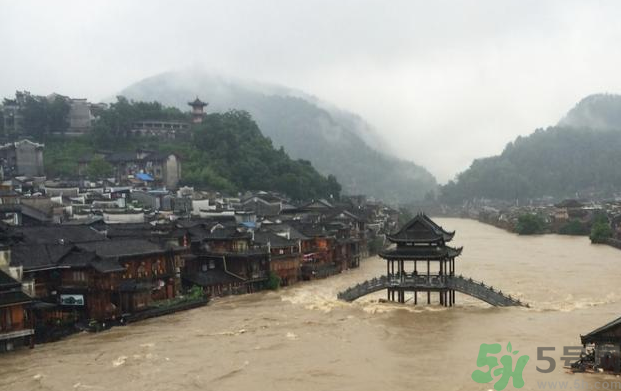 湖南為什么出現(xiàn)暴雨？湖南暴雨受災嚴重情況？