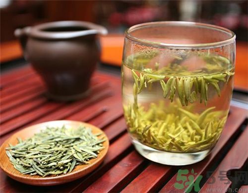 吃綠豆糕喝什么茶好？吃綠豆糕喝什么茶解膩？