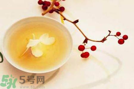 月經(jīng)期間可以喝茉莉花茶嗎？月經(jīng)期間喝茉莉花茶好不好？