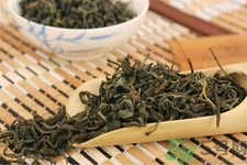 過期的茶葉有什么作用？隔夜的茶葉有什么作用？