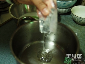 水晶月餅用的什么粉？水晶月餅的做法及配方