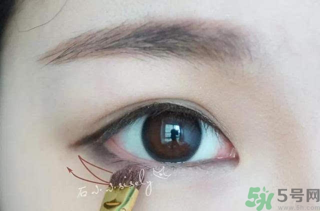 iu李智恩桃花妝怎么化？iu李智恩桃花妝怎么打造？