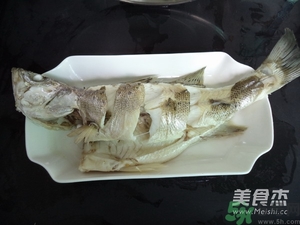 鱸魚蒸多長(zhǎng)時(shí)間？鱸魚怎么蒸？