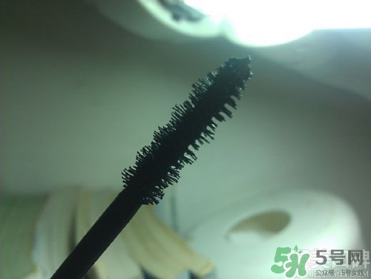 菲詩(shī)小鋪睫毛膏怎么樣？the face shop睫毛膏好用嗎？