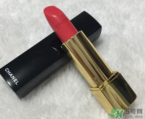 ysl和香奈兒口紅哪個(gè)好？ysl52和香奈兒43對(duì)比