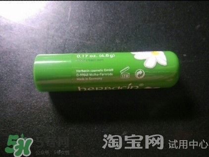 小甘菊唇膏小孩能用嗎？herbacin賀本清小甘菊唇膏小孩可以用嗎？