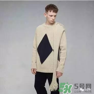 孔劉穿的什么衣服？孔劉衣服同款