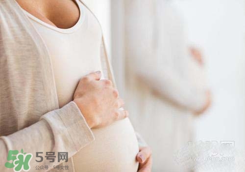 孕婦可以經(jīng)常摸肚子嗎？孕婦經(jīng)常摸肚子會怎樣？