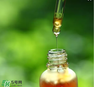 精華什么年紀(jì)用？精華什么年齡開始用？