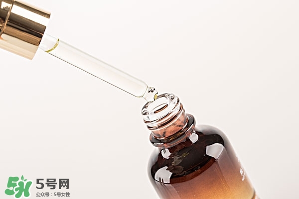 精華液的正確使用方法 精華液什么時候用