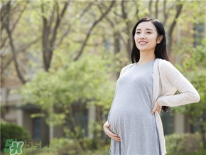 孕婦裝怎么選？孕婦裝怎么搭配好看？