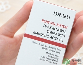 dr.wu杏仁酸18和6哪個(gè)好？dr.wu達(dá)爾夫杏仁酸18和6區(qū)別