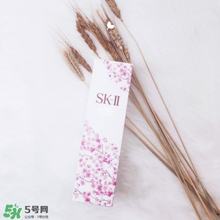 sk2櫻花版和普通版的區(qū)別 skii櫻花神仙水和普通版哪個(gè)貴？