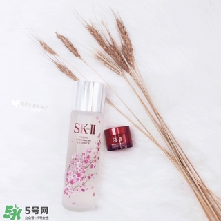 sk2櫻花版和普通版的區(qū)別 skii櫻花神仙水和普通版哪個(gè)貴？