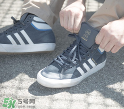 adidas matchcourt high rx2新款滑板鞋什么時候發(fā)售？