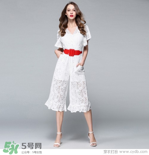 8月份穿什么衣服？八月份穿衣搭配