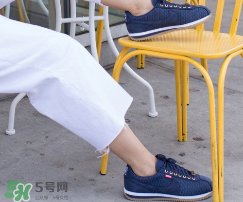 mister cartoon與nike cortez45周年聯(lián)名鞋子什么時候發(fā)售？