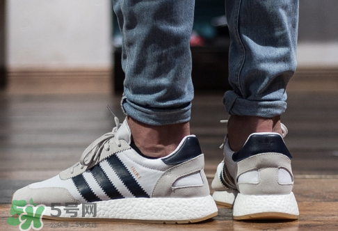 adidas iniki runner上腳效果怎么樣？阿迪達斯復(fù)古跑鞋好看嗎？