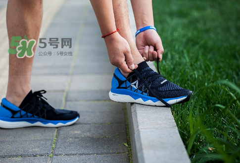 reebok floatride run腳感怎么樣？銳步floatride跑鞋測(cè)評(píng)