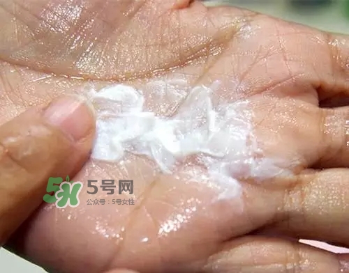 親潤孕婦護(hù)膚品怎么樣？親潤豆乳補(bǔ)水系列好用嗎？