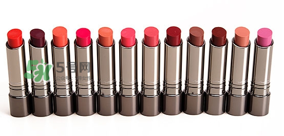 MAC Huggable 唇膏red necessity色號(hào)試色