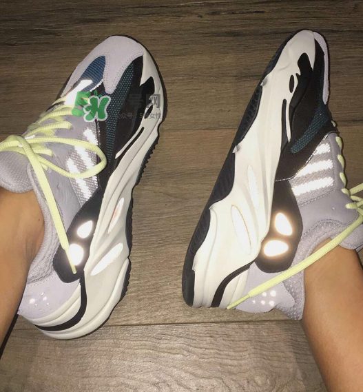 yeezy runner 700多少錢？侃爺復古跑鞋專柜價格