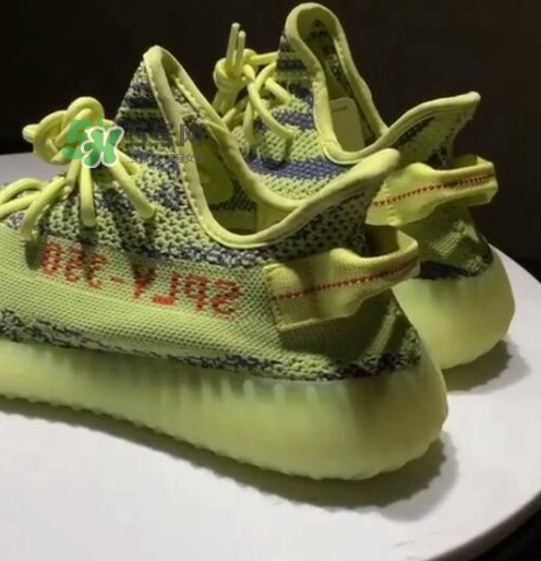 侃爺村上隆合影同款yeezy黃斑馬椰子什么時候發(fā)售？