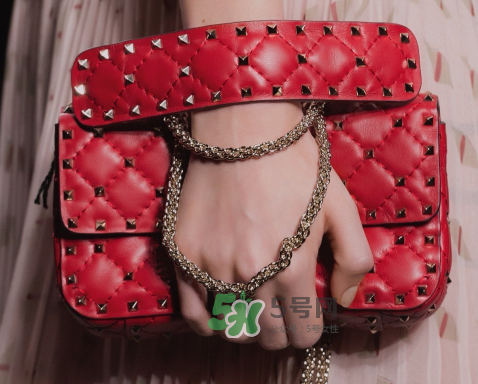 rockstud spike是什么品牌？rockstud spike耐用嗎？