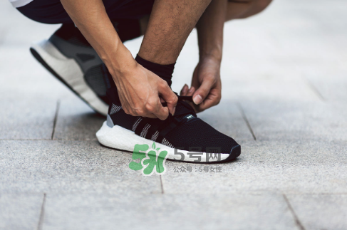 adidas eqt 93/17 boost怎么樣？阿迪達斯eqt 93/17 boost測評