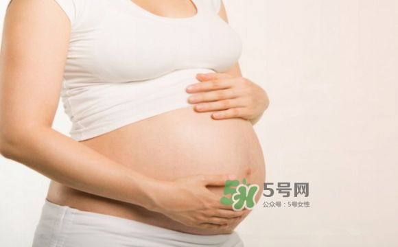 孕期尿頻什么時候開始？孕期尿頻特別嚴(yán)重