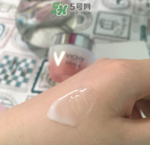 薇姿水光煥白乳霜怎么樣？薇姿水光煥白乳霜好用嗎？