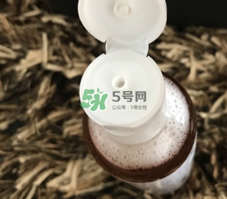 科顏氏金盞花水和黛珂紫蘇水哪個(gè)好？金盞花和紫蘇水對(duì)比