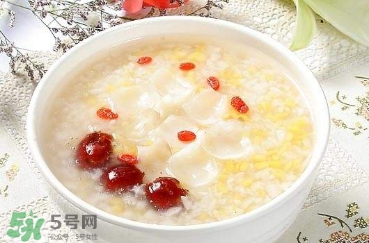 寶寶多大能吃調(diào)料？給寶寶輔食加調(diào)料的原則