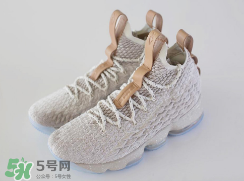 nike lebron 15 ghost實(shí)物細(xì)節(jié)怎么樣？