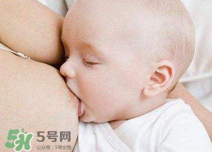 寶寶突然不吃母乳了怎么回事？寶寶不吃母乳是為什么？