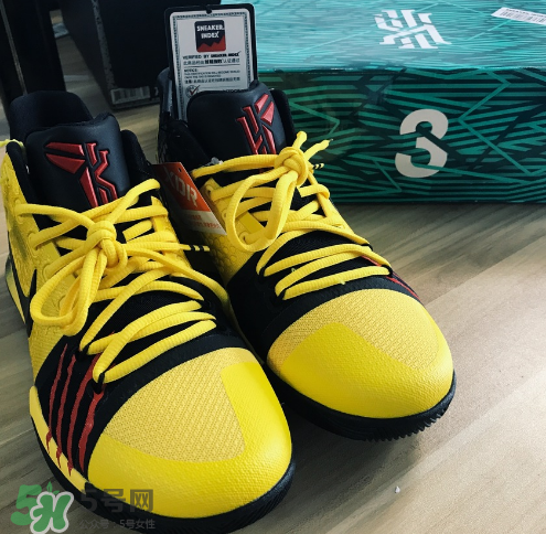 nike kyrie3 mamba mentality怎么樣？歐文3李小龍配色開(kāi)箱測(cè)評(píng)