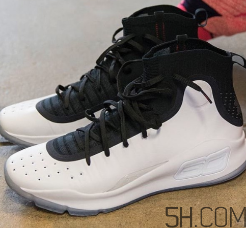 under armour curry 4白黑配色什么時(shí)候發(fā)售_多少錢？