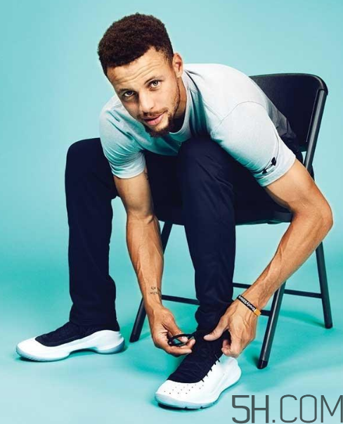 under armour curry 4鞋碼偏小嗎？庫里第四代戰(zhàn)靴尺碼怎么選？