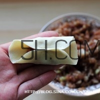 餃子和面用熱水還是冷水？餃子和面要醒多長(zhǎng)時(shí)間？