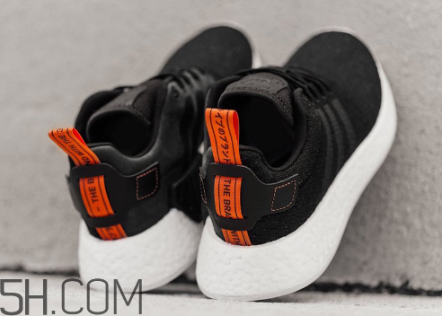 adidas nmd r2 future harvest萬圣節(jié)配色實(shí)物什么樣？