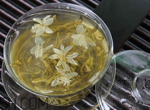 茉莉花茶是帶花的好還是不帶花的好？哪里的茉莉花茶最好