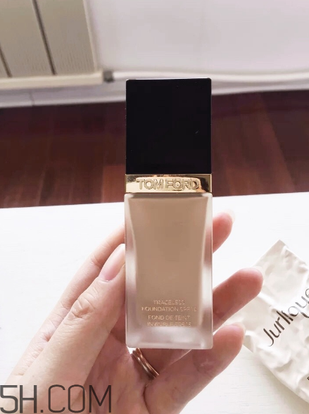 tom ford方管無痕無敵水潤(rùn)粉底液好用嗎 多少錢