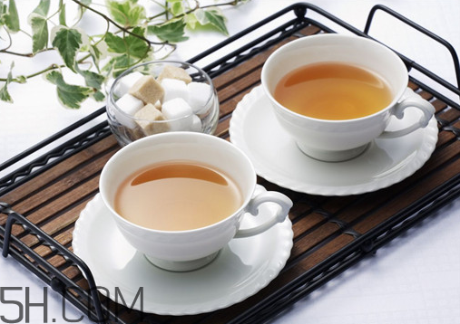 喝茶對(duì)牙齒好嗎？喝茶牙齒會(huì)變黃嗎？