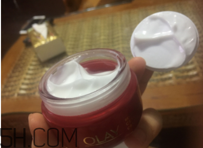 Olay小臉面霜使用心得 產(chǎn)品評測