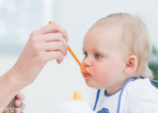 一歲以內的寶寶不能吃什么？醬油等常見食物不能吃