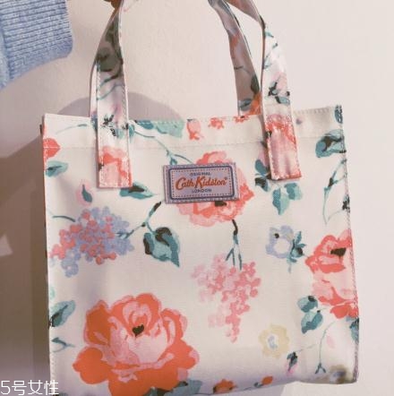 cath kidston是什么牌子？少女最愛的小碎花風(fēng)代表