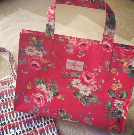 cath kidston什么檔次？英國復(fù)古摩登品牌