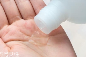 所有的爽膚水都能敷水膜嗎？這4種不適合