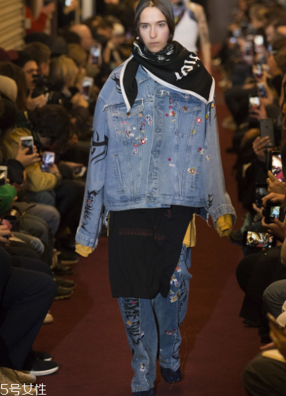 vetements2018秋冬系列服裝怎么樣_好看嗎？