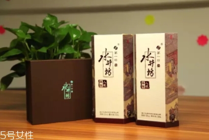 水井坊臻釀八號(hào)和井臺(tái)哪個(gè)好？市場(chǎng)檔次定位不一樣